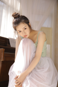 不小心缩小掉进女生的午饭里